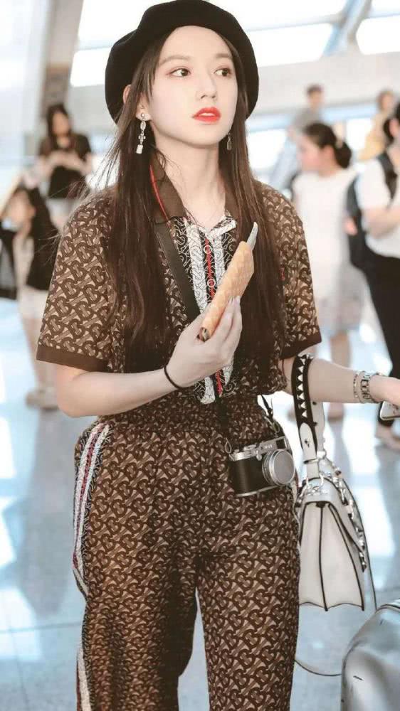 ʲô����΢�������������촩Ů��װ��֪����ԭ����Ҳ���Ժܾ���